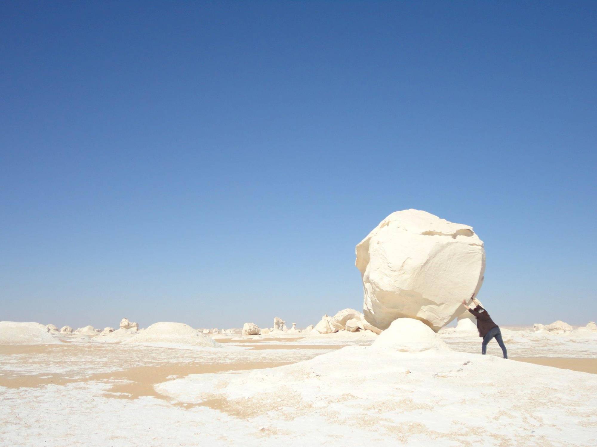 Epic 4-Day White Desert Adventure & Bahariya Oasis Escape from Cairo