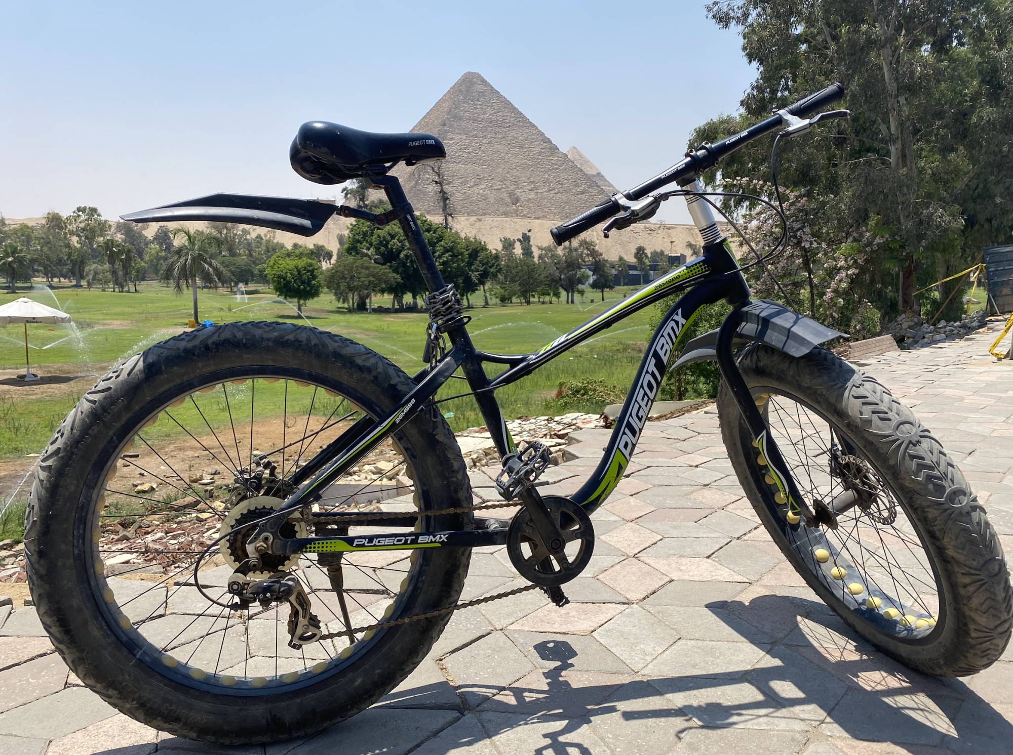 BIKE RIDE IN THE PYRAMIDS VALLEY